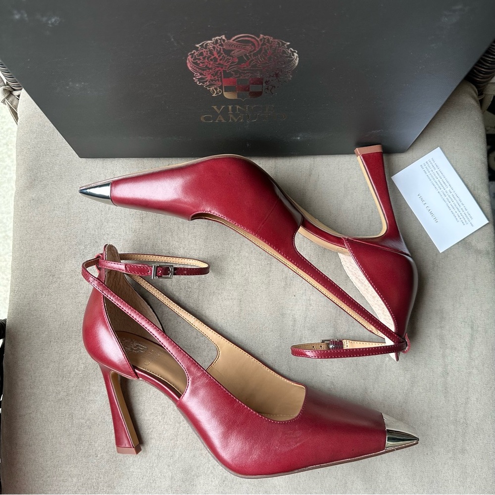 Vince Camuto Sachel Cap Toe Pump 12 - Picture 11 of 16